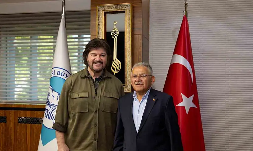 Başkan Büyükkılıç, Ahmet Şafak'ı ağırladı, konser coşkusuna ortak oldu