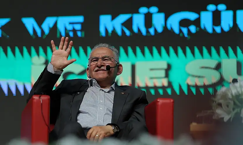 Başkan Büyükkılıç, Kayseri Üniversitesi'nde gençlerle buluştu