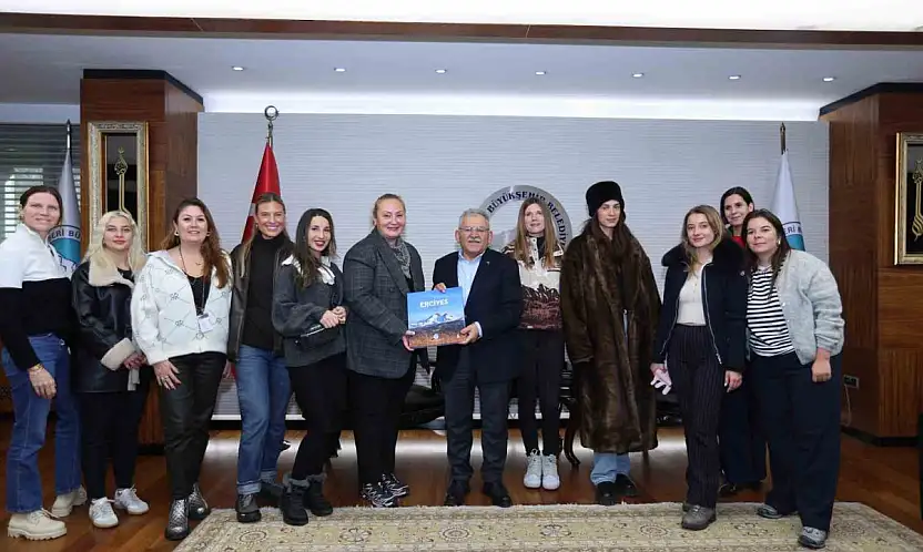 Başkan Büyükkılıç, Paris Büyükelçiliği Kültür ve Tanıtma Müşavirliği heyetini ağırladı