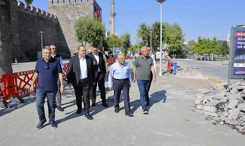 Başkan Büyükkılıç'tan Cumhuriyet Meydanı ve Yeraltı Çarşısı'ndaki yatırımlara yakın takip