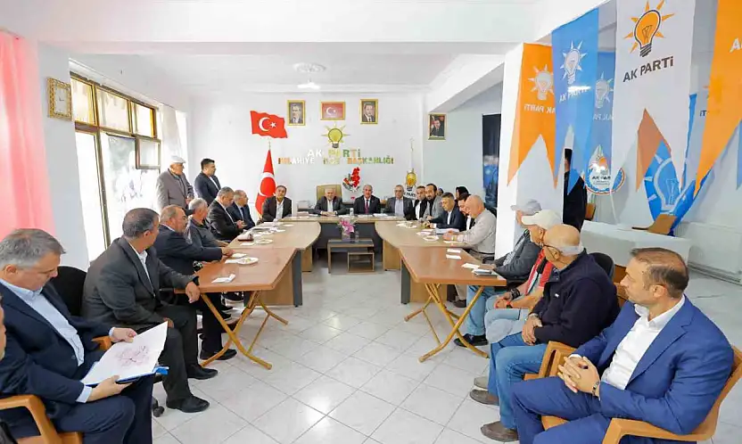 Başkan Büyükkılıç'tan üç ilçede saha mesaisi: Muhtarların taleplerini yerinde dinledi