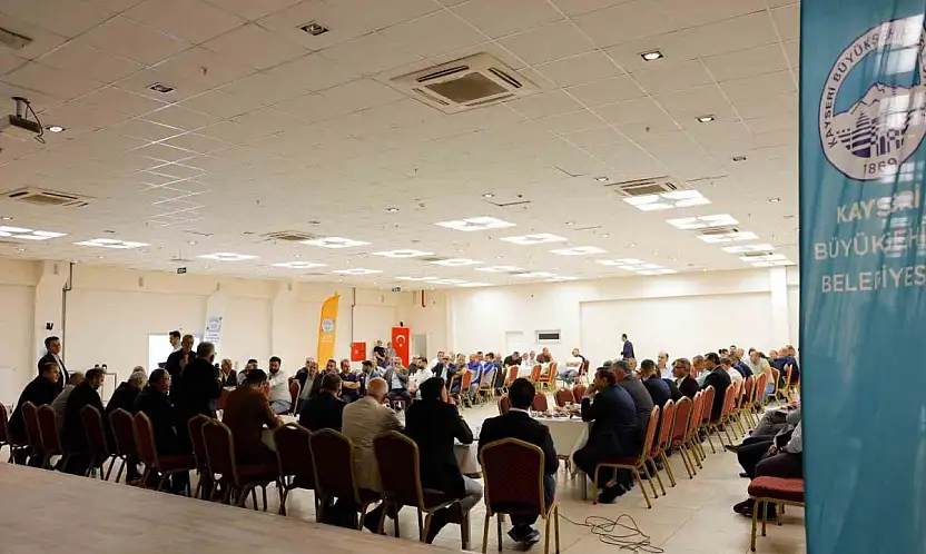 Başkan Büyükkılıç, Tomarza'da muhtarlarla istişare etti