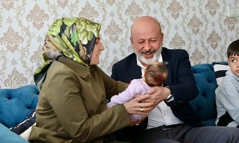 Başkan Çolakbayrakdar: 'Doğumdan hayata, Kocasinan'da her an vatandaşımızın yanındayız'