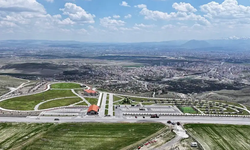 Başkan Çolakbayrakdar: 'Erciyes manzaralı millet bahçesi, doğa, manzara ve huzurun buluştuğu yer'