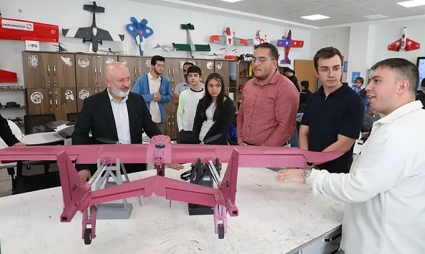 Başkan Çolakbayrakdar: 'Gençlerimizin ürettiği her proje Türkiye'nin gücüne güç katacak'