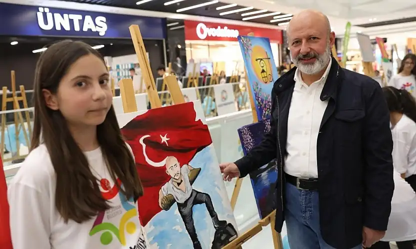 Başkan Çolakbayrakdar 'Her alanda gençlerimizin ve evlatlarımızın yanındayız'