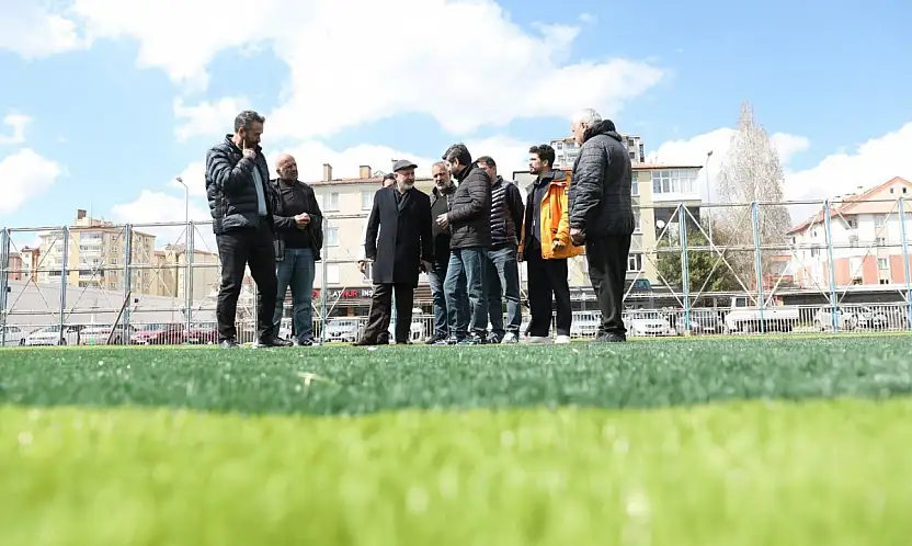 Başkan Çolakbayrakdar: 'Her alanda gençlerimizin yanındayız, geleceğin sporcuları bu statta yetişecek