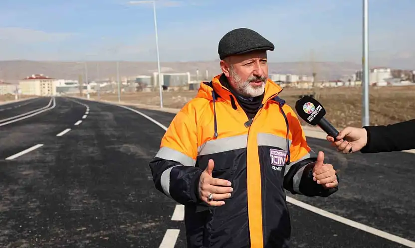 Başkan Çolakbayrakdar: 'İlk ve tek çevreci asfalt freze aracımızla doğayı koruyor, ekonomiye güç katıyoruz'