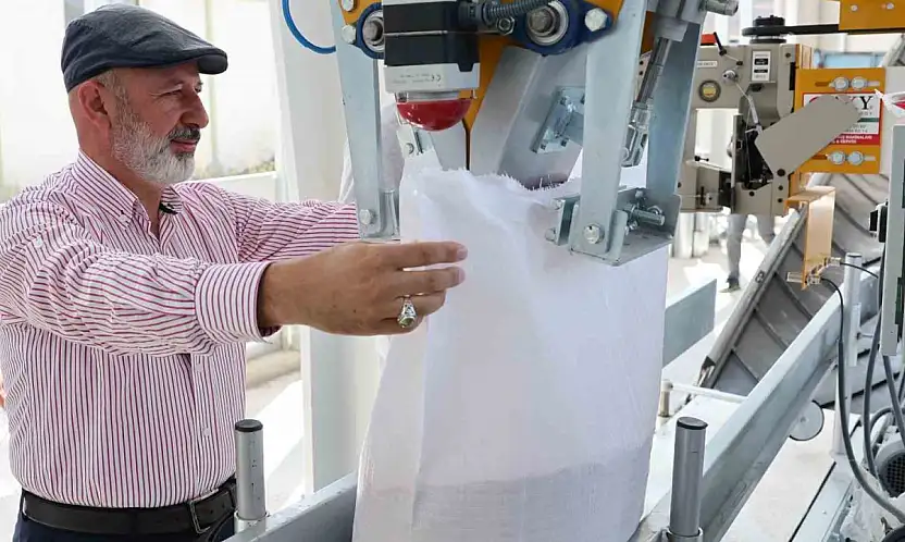 Başkan Çolakbayrakdar, 'Projelerimizle çiftçimizin üretim gücünü artırıyor, ürün kalitesini yükseltiyoruz'