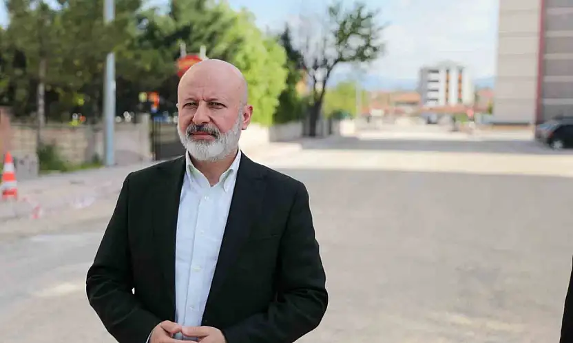 Başkan Çolakbayrakdar: 'Seyrani'de yolları, otoparkı ve yeşil alanlarıyla yeni bir yaşam kuruyoruz'