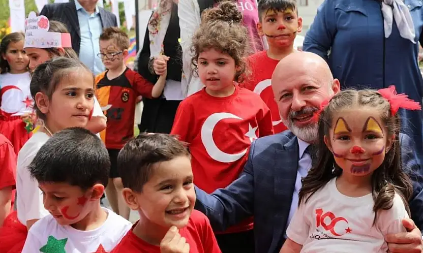 Başkan Çolakbayrakdar'dan çocuk şenliğine davet