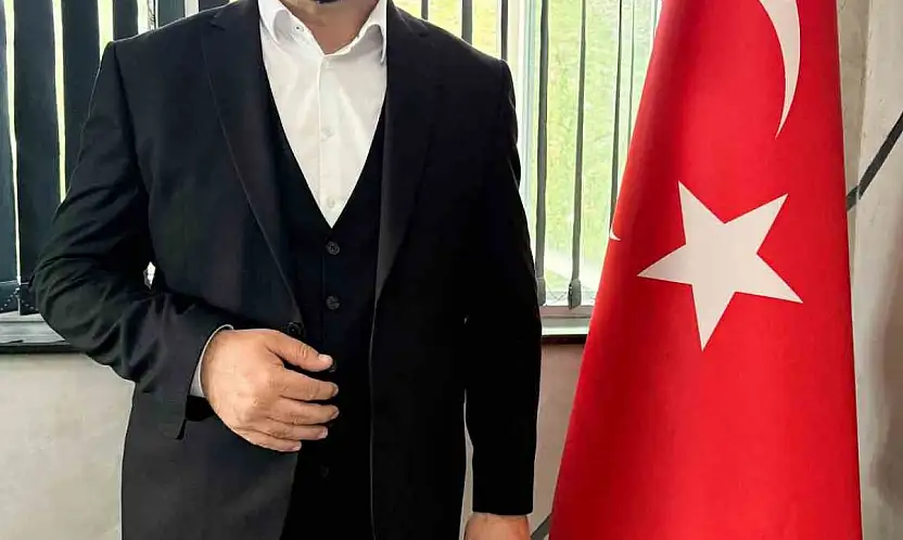 Başkan Erkan: 'Güçlü Türkiye'nin temeli gençlerdir'