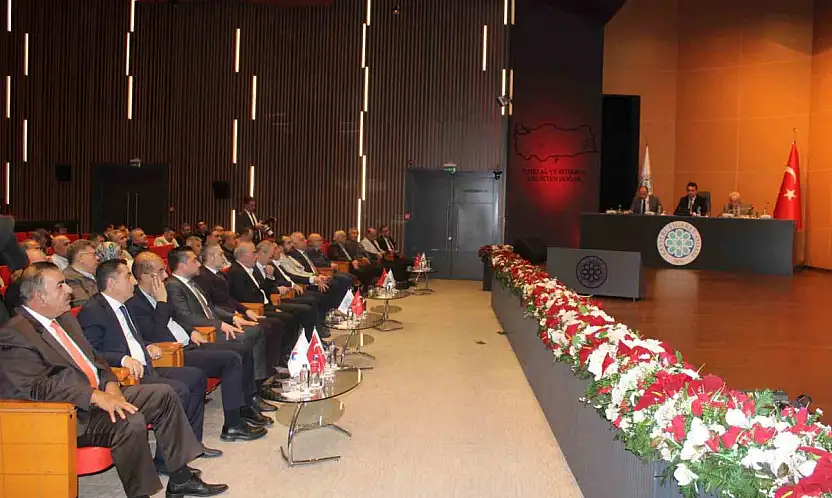 Başkan Gülsoy: 'Dünya ekonomisindeki bu devasa dalgalanmalar ülkemizi ve her bir sanayicimizi etkiliyor'