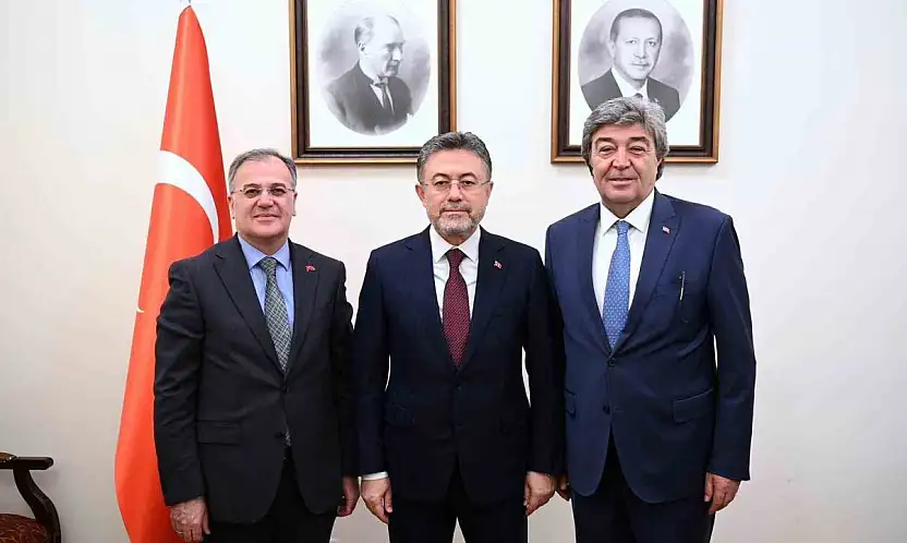 Başkan Özdoğan Ankara'da: 'Hacılar için durmadan çalışıyoruz'