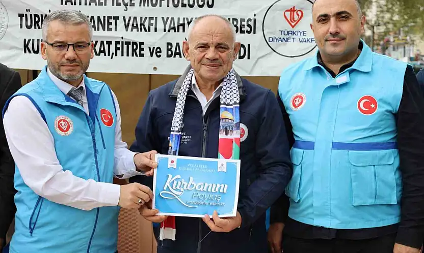 Başkan Öztürk'ten Türkiye Diyanet Vakfı'na vekaletle kurban bağışı