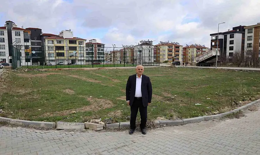 Başkan Öztürk'ten yarı olimpik havuz müjdesi