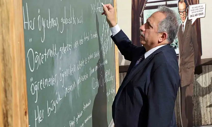 Başkan Yalçın'dan Öğretmenler Günü mesajı