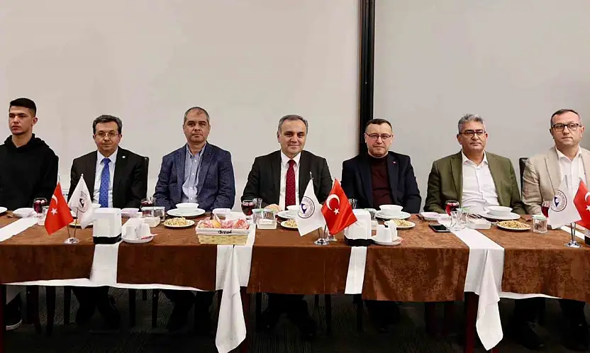 Başsavcı Korkmaz ve Rektör Prof. Dr. Altun, özel ihtiyaçlı öğrenciler ile iftar yaptı