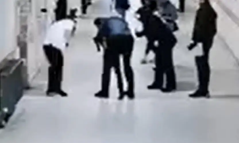 Boğazına cisim kaçan öğrenciyi, öğretmen Heimlich manevrasıyla kurtardı