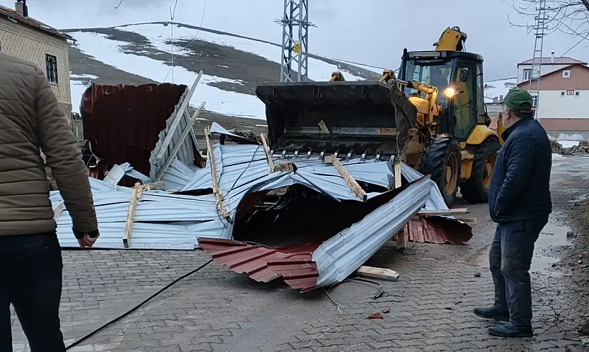 Bünyan'da şiddetli rüzgârın izleri hızla silindi