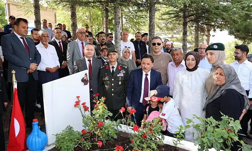Bünyanlı 15 Temmuz Şehidi Cennet Yiğit kabri başında anıldı