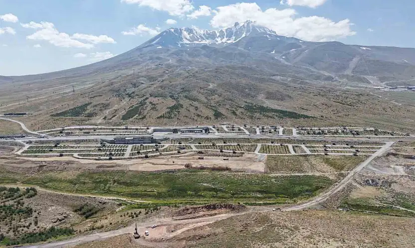 Büyükşehir'den, Erciyes'te yeni sezon öncesi dev seferberlik