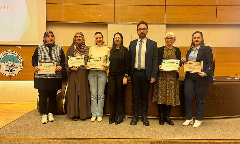 Büyükşehir, organik tarım eğitimi alan kursiyerlere sertifikalarını verdi