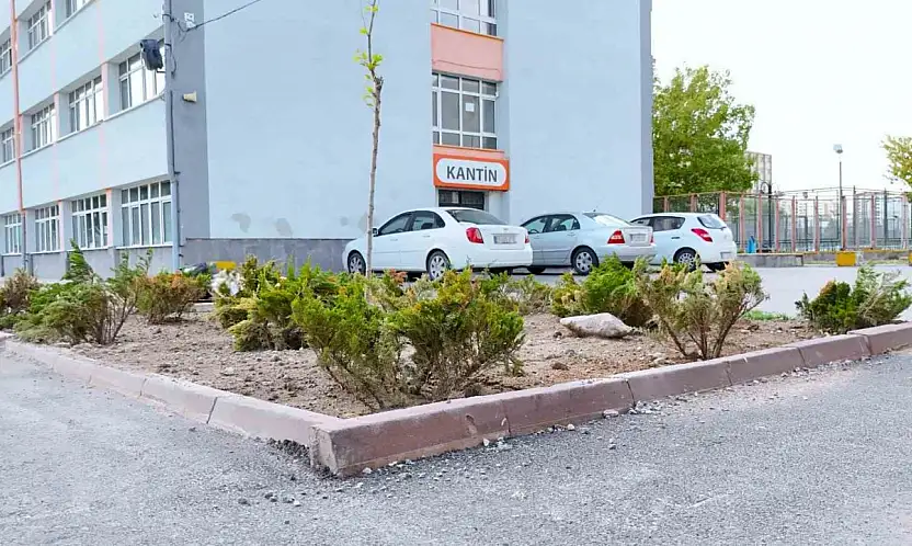 Büyükşehirden eğitime 'yeşil' dokunuş: 3 okulun çehresi değişti