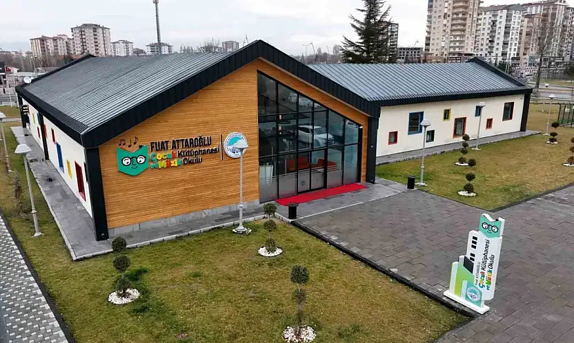 Büyükşehirin çocuklara özgü kütüphanesi ve müzik okulunda eğlenceli yarıyıl etkinlikleri