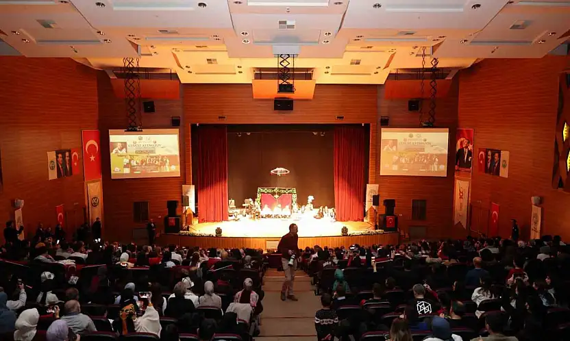 Cengiz Aytmatov'a Talas'ta görkemli anma