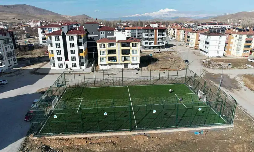 Çiğilli Mahallesi Halı Sahası hizmete sunuldu
