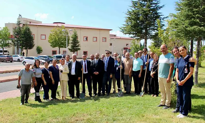 Devlet Hastanesi'nde ağaçlandırma seferberliği