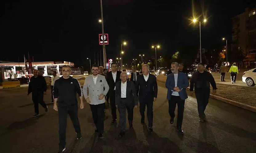 DSİ-Yeni Sanayi Katlı Kavşağı'nda gece yarısı mesaisi