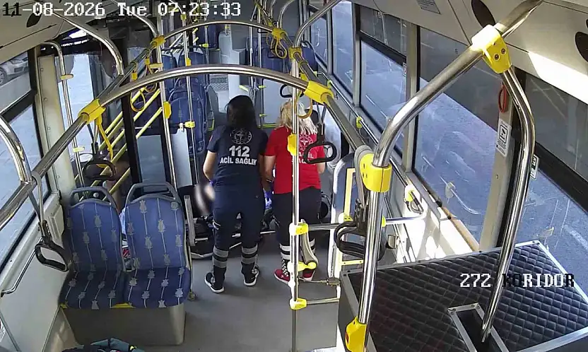 Duyarlı şoför, fenalaşan yolcuyu hastaneye yetiştirdi