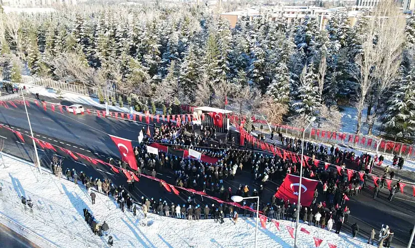 ERÜ 17 Aralık Şehitlerini andı