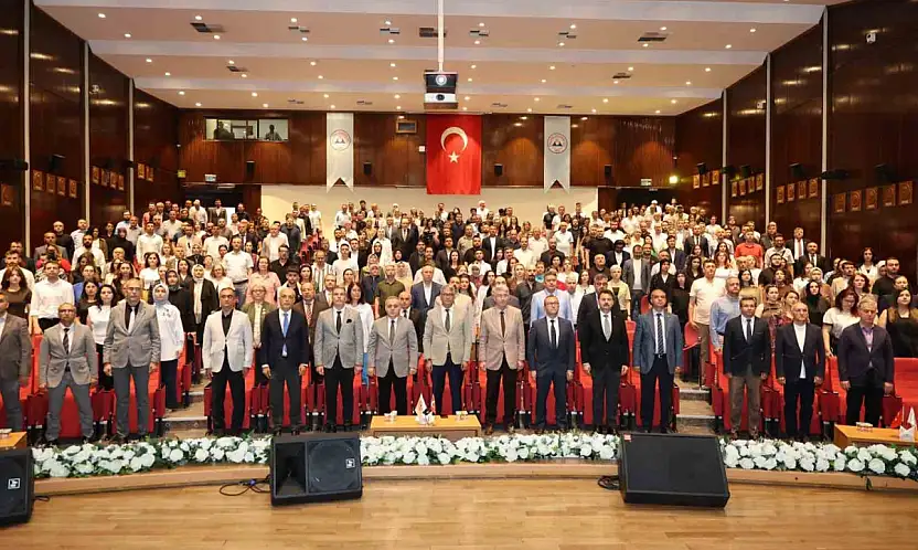ERÜ'de '2025 Yılı Araştırma Performans Ödül Töreni' düzenlendi
