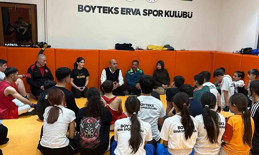 ERVA sporcularına değerler eğitimi