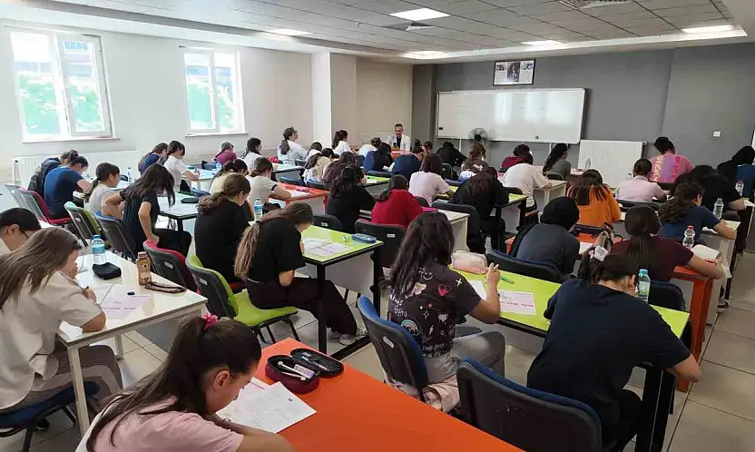 Genç KAYMEK'in LGS Deneme Sınavı'na yoğun ilgi
