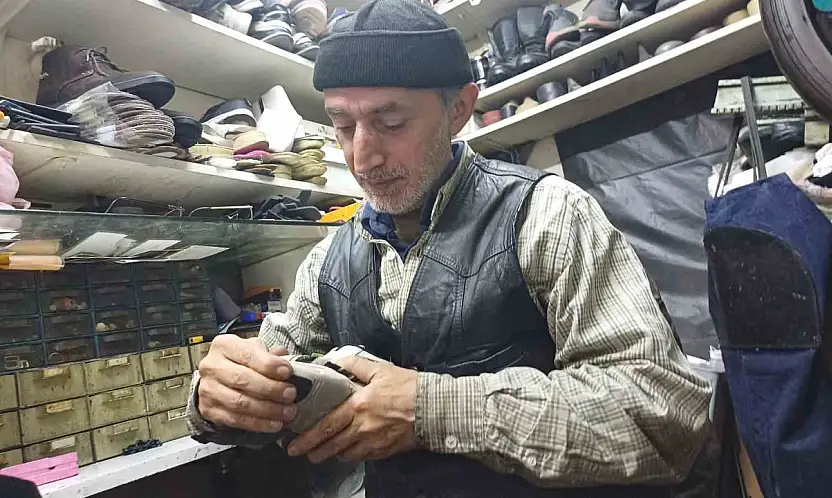 Hayırsever ayakkabı tamircisi