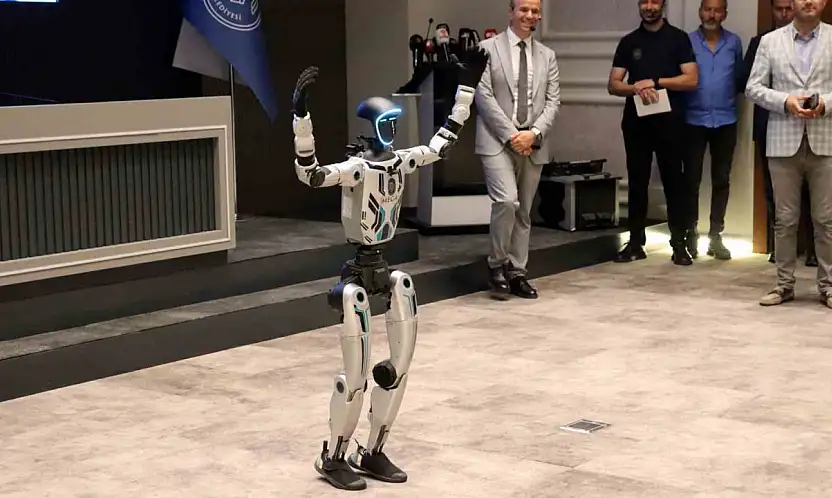 İnsansı robot belediyede işe girdi