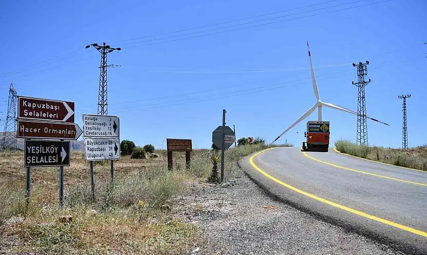 Kapuzbaşı yolunda yol çizgisi çalışması yapıldı