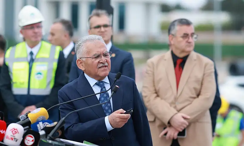 Kartal Katlı Kavşağı ve Bağlantı Yolları Projesi'nin yüzde 17'si tamamlandı
