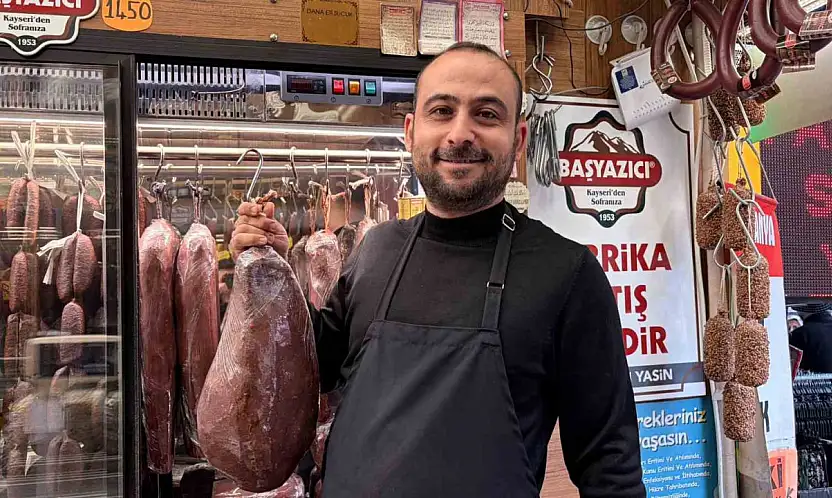 Kastamonu pastırmasını öven şefe Kayserili pastırmacıdan cevap: 'Demek ki şefimize Kayseri pastırmasını yedirmemişler'