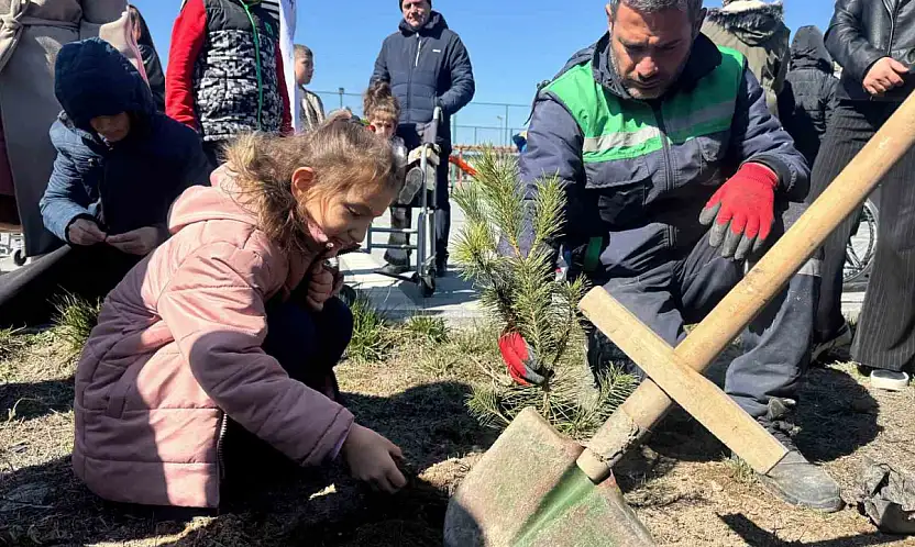 Kayseri Büyükşehir'den özel çocuklarla anlamlı ağaç dikim etkinliği