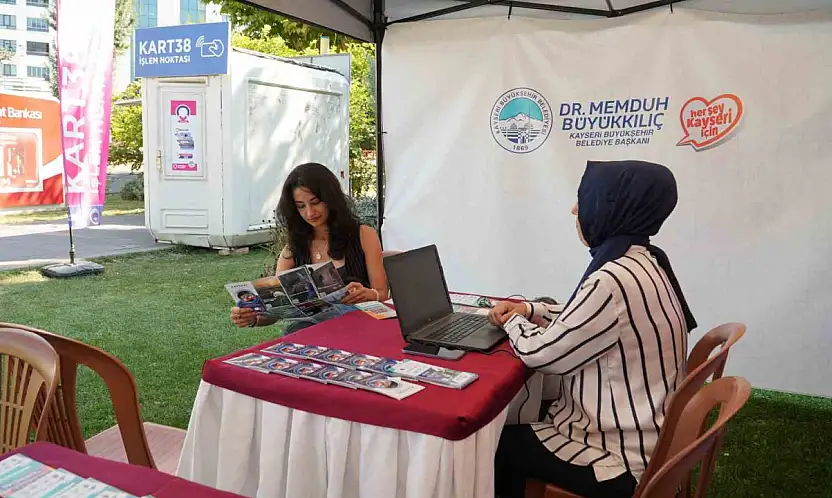 Kayseri Büyükşehir'den üniversite öğrencilerine 'şehre hoş geldiniz' desteği