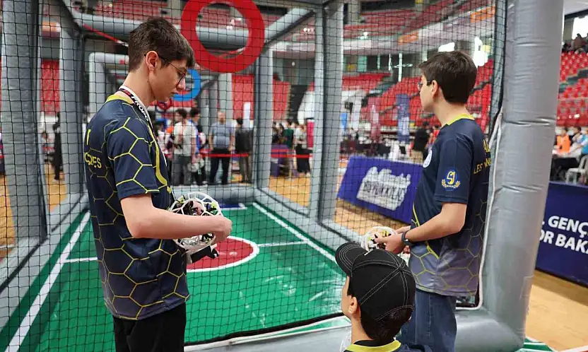 Kayseri Büyükşehir, Drone Soccer Türkiye Şampiyonası'na ev sahipliği yaptı