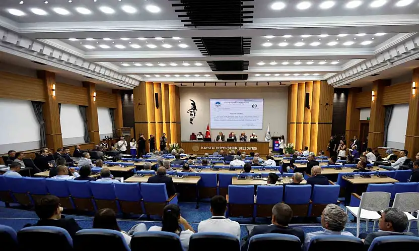 Kayseri Büyükşehir Meclisi'nde Başkan Büyükkılıç imzasıyla önemli kararlar