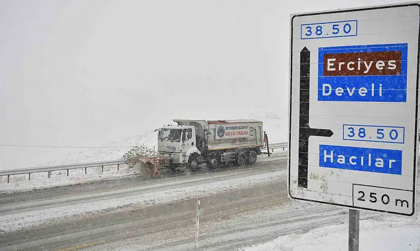Kayseri'de 137 mahalle yolu kapalı