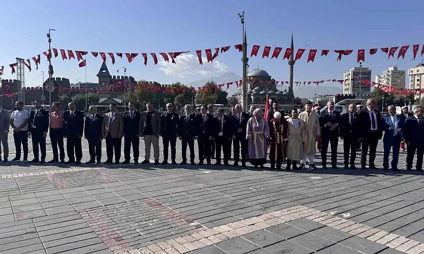 Kayseri'de ahilik kutlamaları çelenk sunma töreni ile başladı