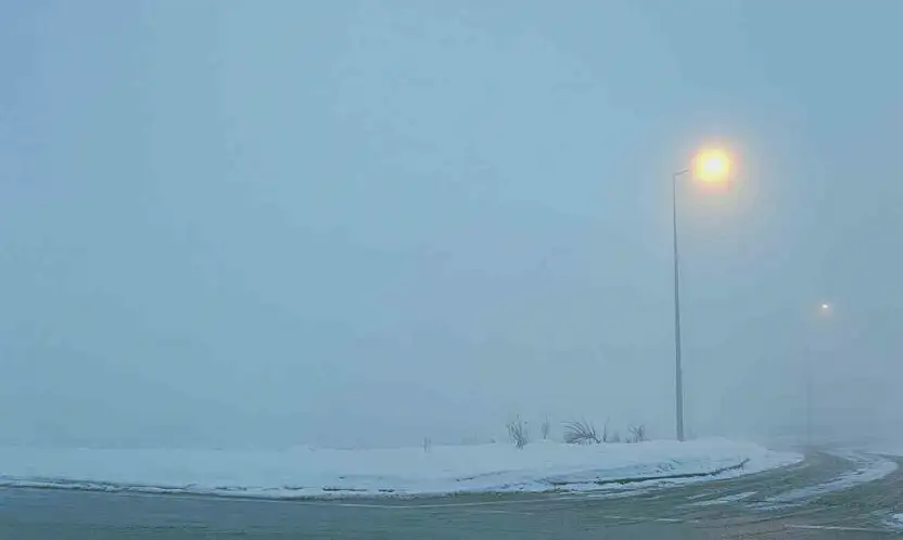 Kayseri'de görüş mesafesine sis engeli